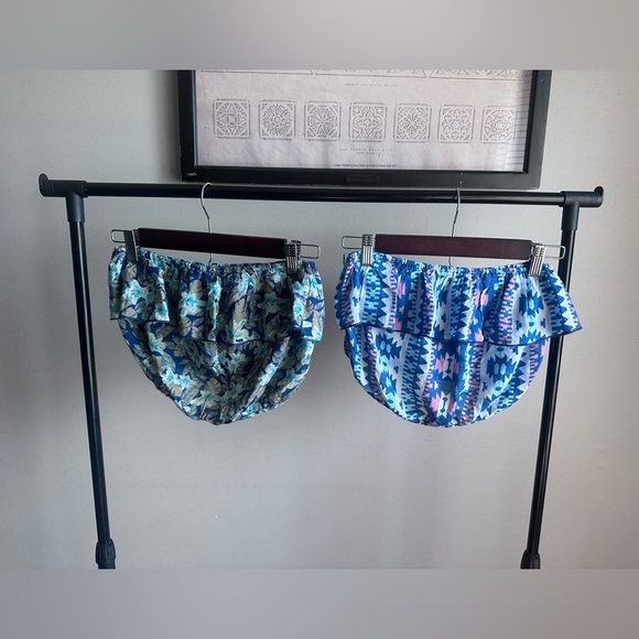 Hollister Tube Tops SZ L Hollister Cropped Floral Tube Tops Bundle-Blue|Green - Picture 1 of 14